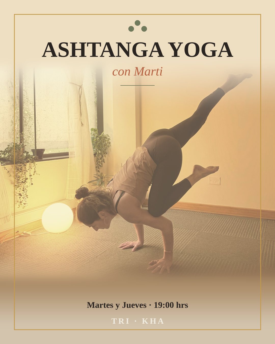 Afiche: Ashtanga Yoga con Marti. Martes y jueves 19:00.